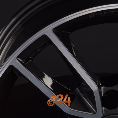 FONDMETAL Velgen - KOROS Glossy Black Machined - Diamond Black - 18 inch