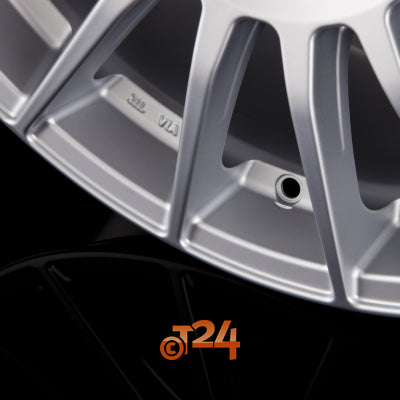 OZ Velgen - SUPERTURISMO LM Matt Race Silver + Black Lettering - 18 inch