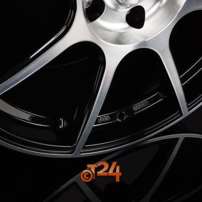 AXXION Velgen - X2 Schwarz Hochglanzpoliert  - 18 inch