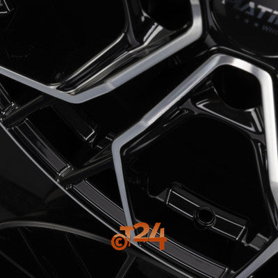 PLATIN Velgen - P 118 Black Polished - 18 inch